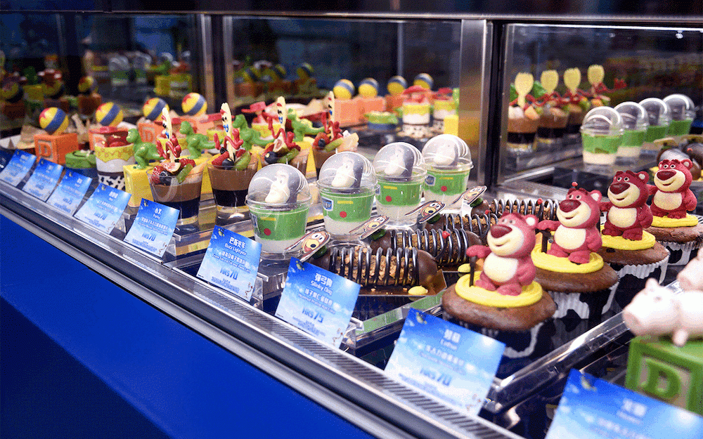 Tasty desserts are among the Toy Story-themed delights; photo: Harbour City