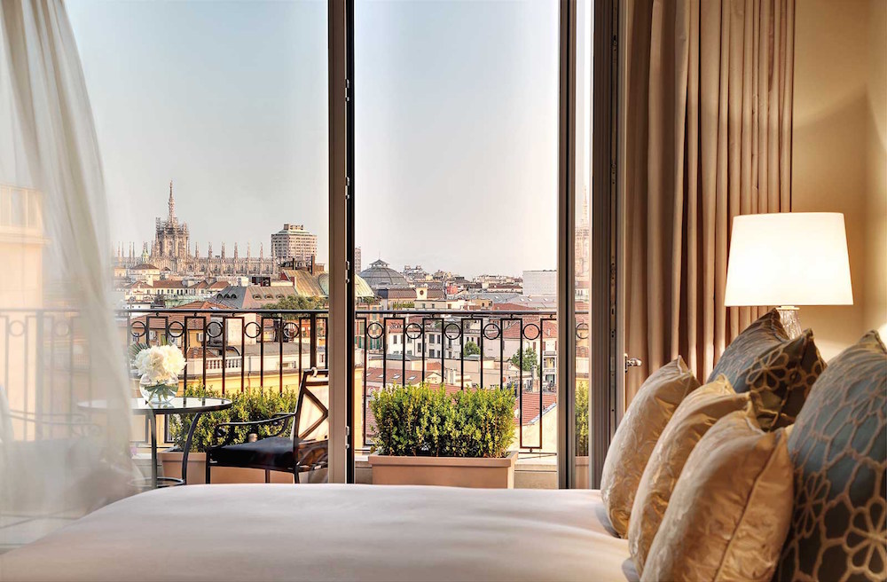 Explore the city of Milan from the Palazzo Parigi